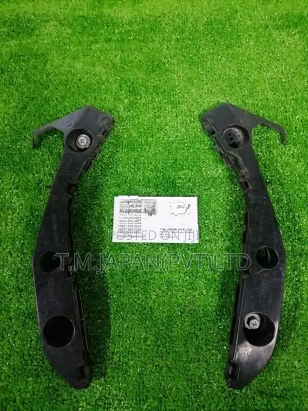 Toyota Prius 20 Front Bumper Retainer (One Side)