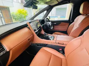 Toyota Vellfire Z Premium 2025