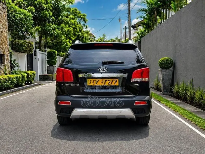 Kia Sorento 1 - 12 2012