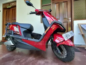 Yadea T5 2025