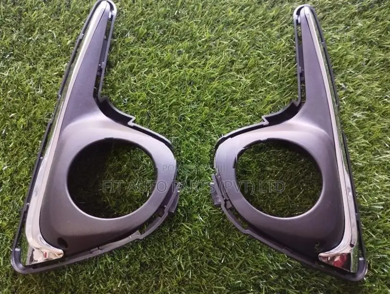 Vitz KSP130 Fog Lamp Cover