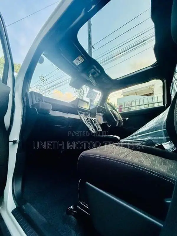 Daihatsu Taft G Chrome Adventure 2025