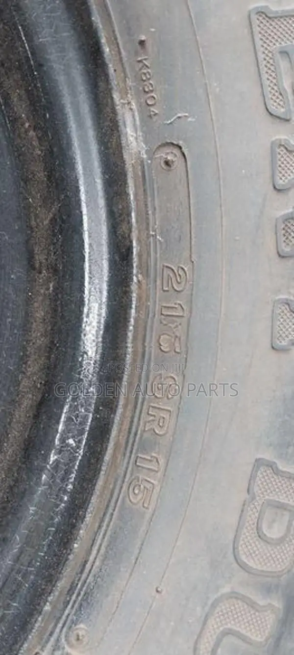 Mitsubishi 4DR5 Jeep 215/15 Tires