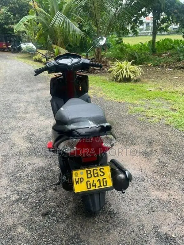 Honda Dio 2018