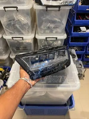 Genuine Audi Q7 S LINE MATRIX LED headlight passenger bumper bonnet