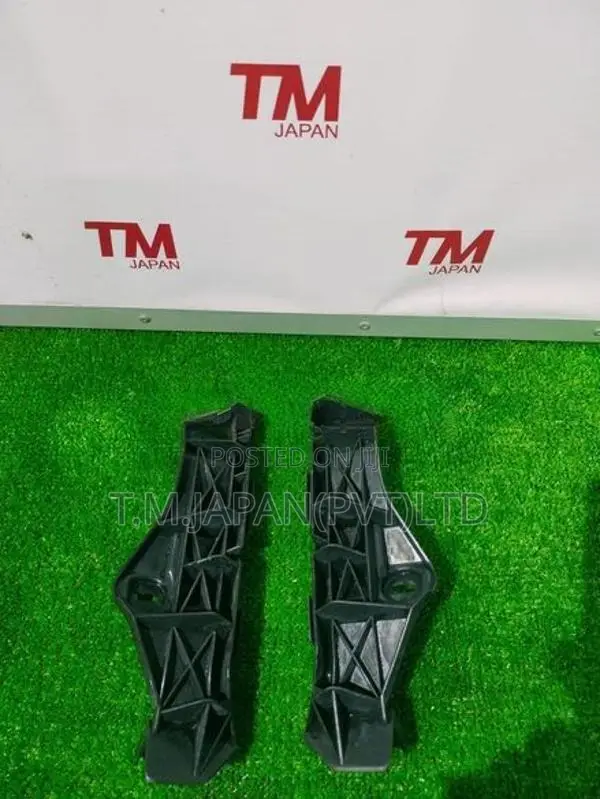 Toyoto NCP60 IST Front Bumper Retainer (One Side)