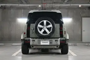 Land Rover Defender 110 SE 2.0 L P300 2024