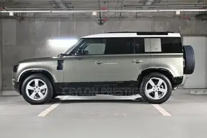 Land Rover Defender 110 SE 2.0 L P300 2024