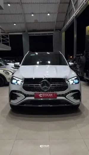 Mercedes Benz GLE 400 2025