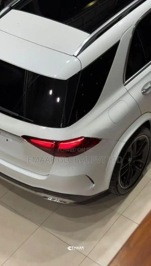 Mercedes Benz GLE 400 2025