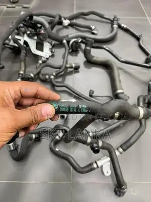 Genuine BMW 740e 740Le 2018 G11 G12 engine radiator coolant hoses