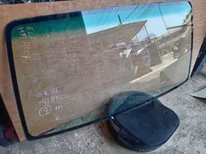 Isuzu ELF Windscreen