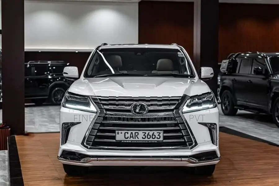 Lexus LX570 5.7L V8 Masterpiece! 2017