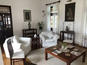 Furnished 8bdrm House in Kandewatta, for sale