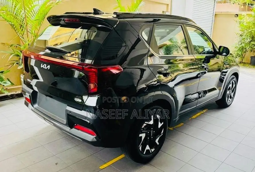 Kia Sonet GTX Plus Black 2026