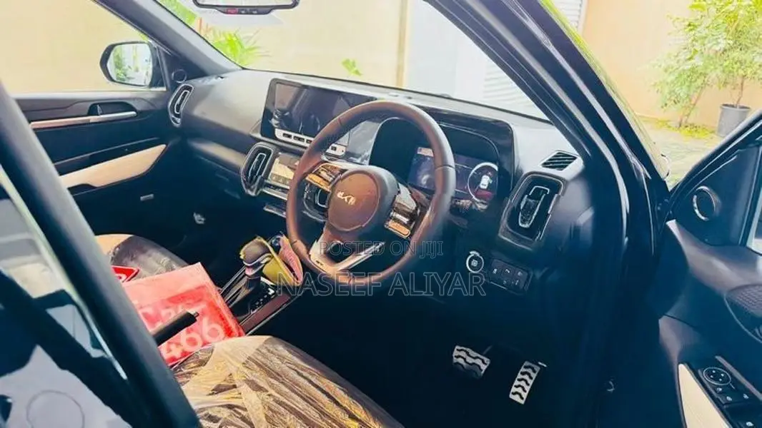 Kia Sonet GTX Plus Black 2026