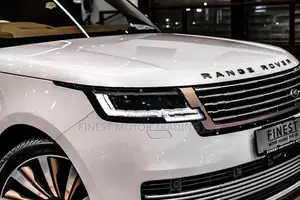 Land Rover Range SV 4.4L V8 1OF1 2025