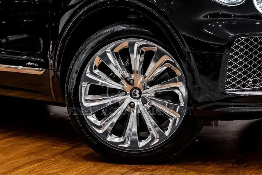 Bentley Bentayga Extended wheelbase 2025