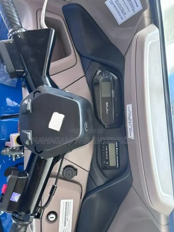 Bajaj RE 2026