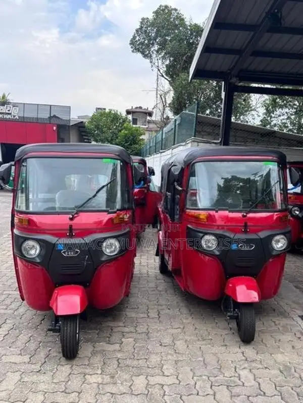 Bajaj RE 2026
