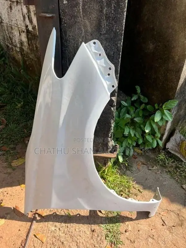 Toyota Axio Fender