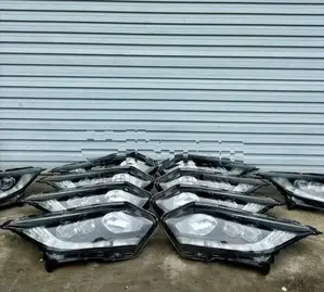Honda Vezel Head Light