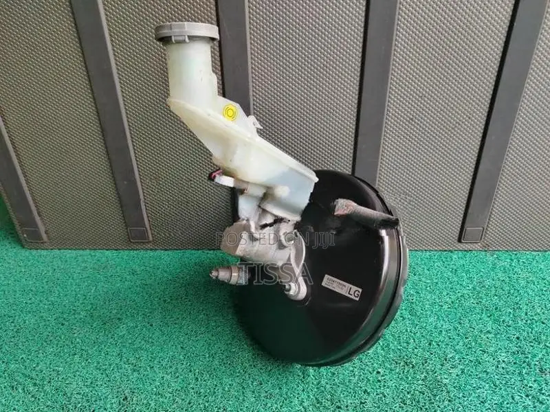 Suzuki Swift ZC72 Brake Booster