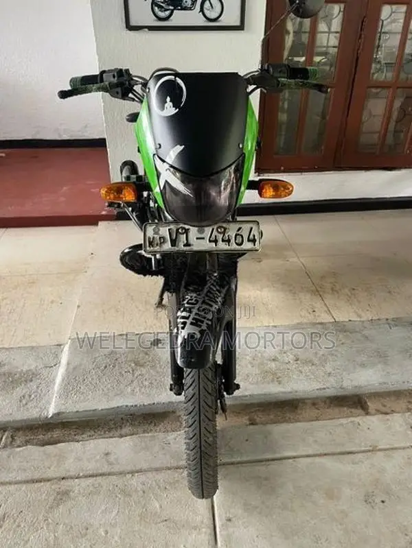 Bajaj Platina 2011