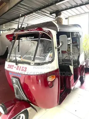 Bajaj RE 2004