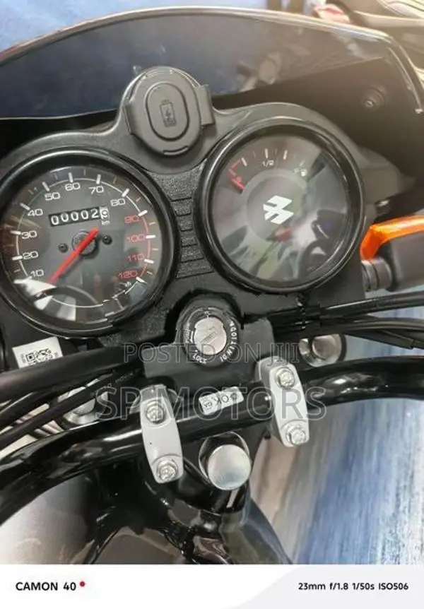 Bajaj CT100 CT100ES 2026