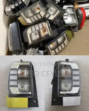 Toyota Roomy Tank Daihatsu Taft Cast Taillight Tail light Taillamp Lam