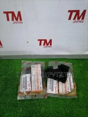 Toyota Townace S402 Radiator Mount Brackets (One Side)