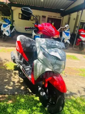 Honda Dio Red/White 2016