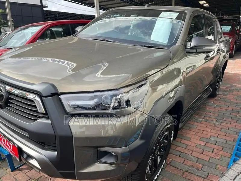Toyota Hilux Revo Rocco 2.8 2025