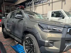 Toyota Hilux Rocco 2.4 2025