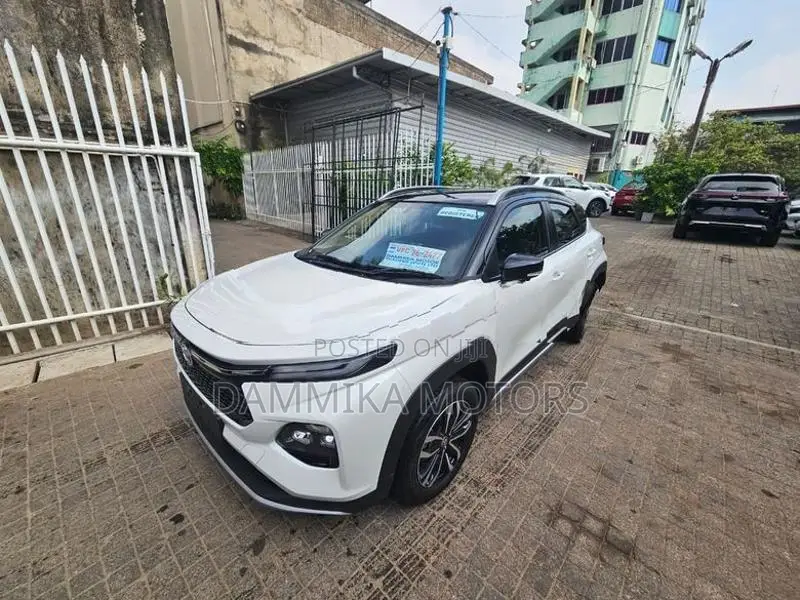 Toyota Taisor Urban Cruiser V - AT 2026