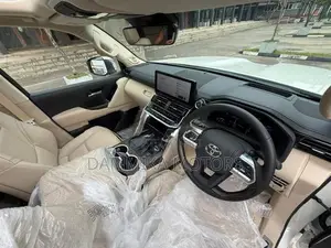Toyota Land Cruiser Sahara 2025 FACELIFT DIESEL
