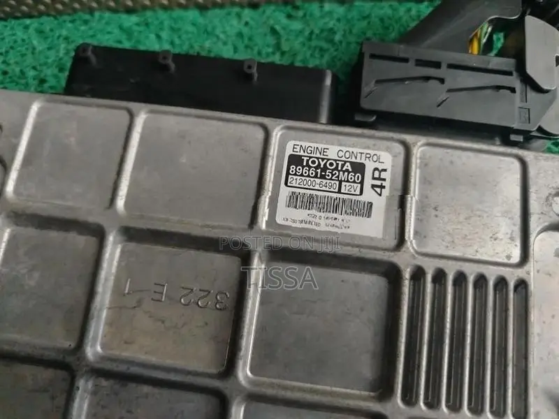 Toyota Vitz KSP90 ECU