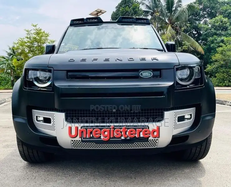 Land Rover Defender 2024