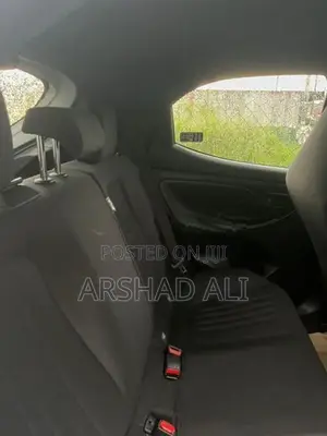 Toyota Yaris X P/S 2023