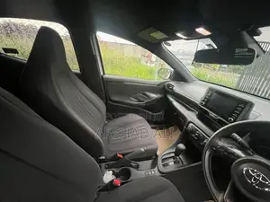 Toyota Yaris X P/S 2023