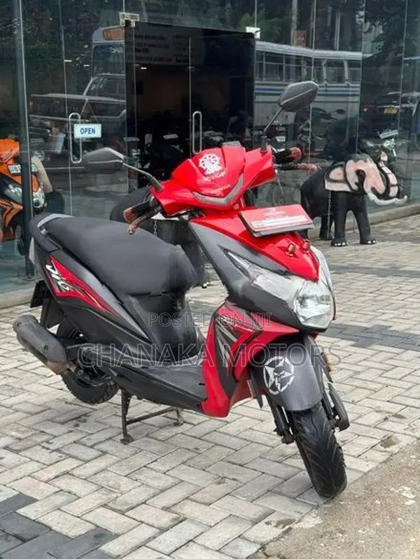 Honda Dio 2018