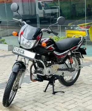 Bajaj CT100 2015