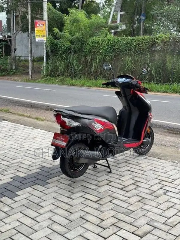 Honda Dio 2017