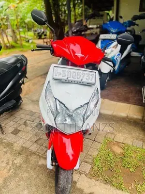 Honda Dio Red/White 2016