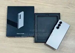 Samsung Galaxy Z Fold 6 12GB|256GB 5G (Used)