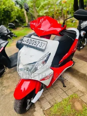 Honda Dio Red/White 2016