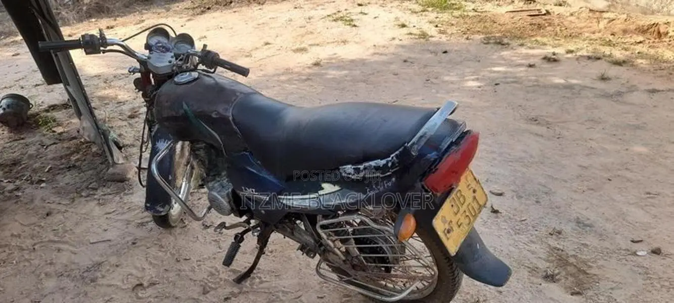 Bajaj Caliber 2002