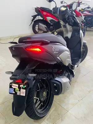 Hero XOOM 125R 2026