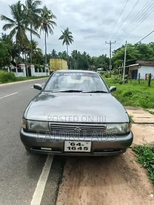 Nissan Sunny 1992
